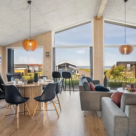 Lovely With Fjord View And Wilderness Bath Vinderup