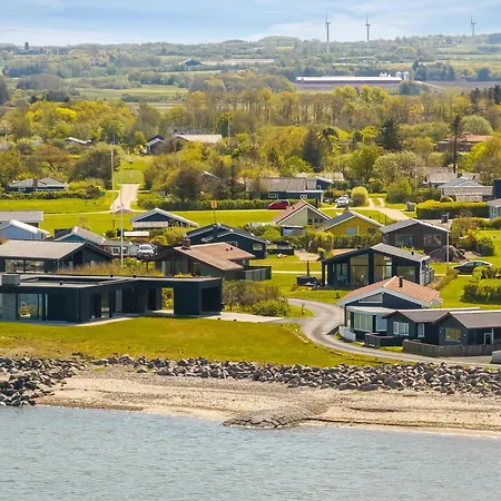 Feriehus Lovely With Fjord View And Wilderness Bath *
